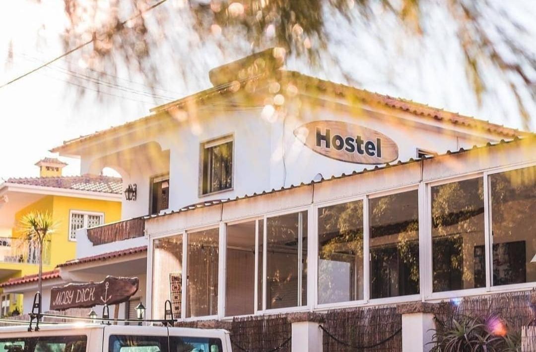 Moby Dick Lodge Malveira da Serra Esterno foto