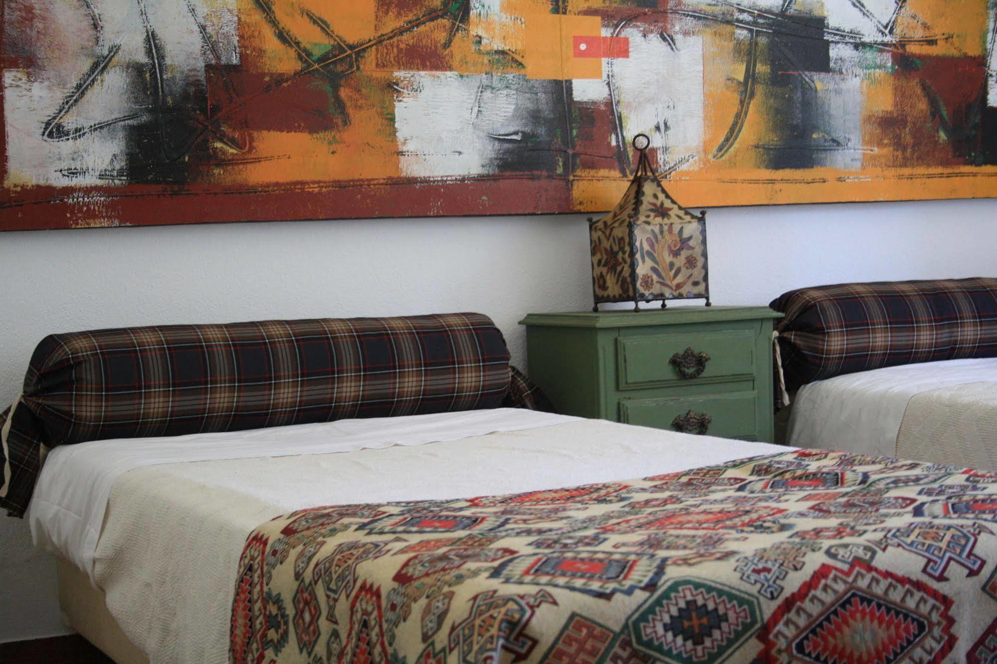 Moby Dick Lodge Malveira da Serra Esterno foto